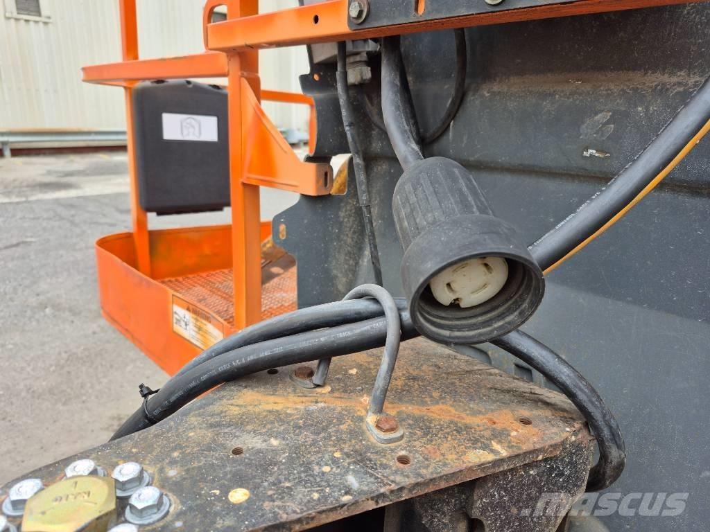 JLG 400 S 伸縮臂高空作業車