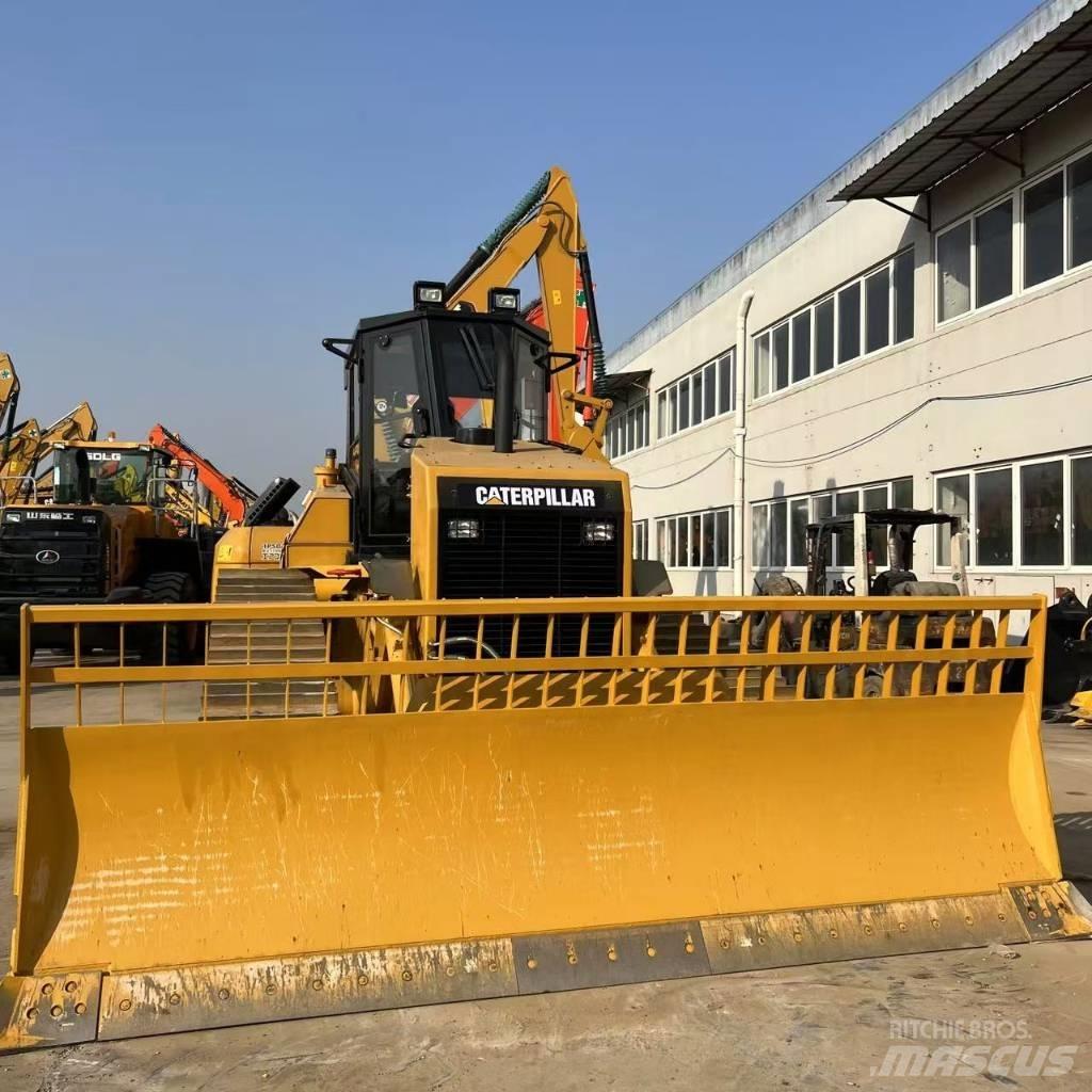 CAT D 8 R 履帶推土機