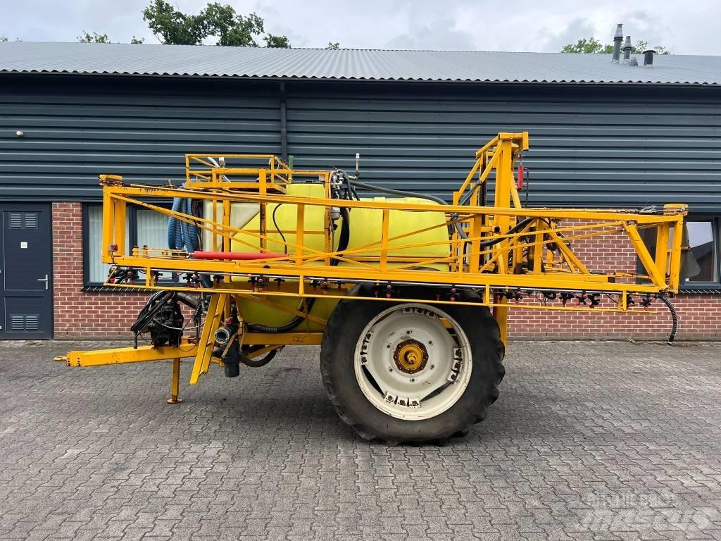 Dubex Junior 牽引式噴霧機