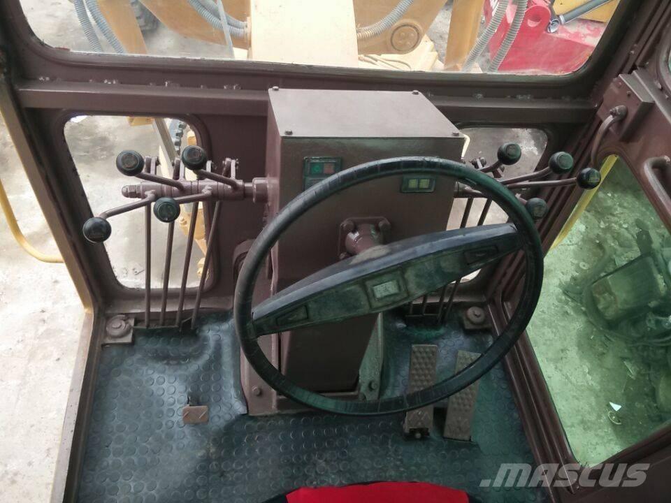 CAT 140 H 平土機