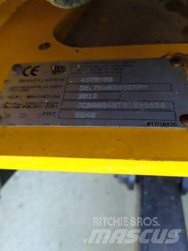 JCB 8040 小型挖土機/掘鑿機<7t(小型挖掘機)