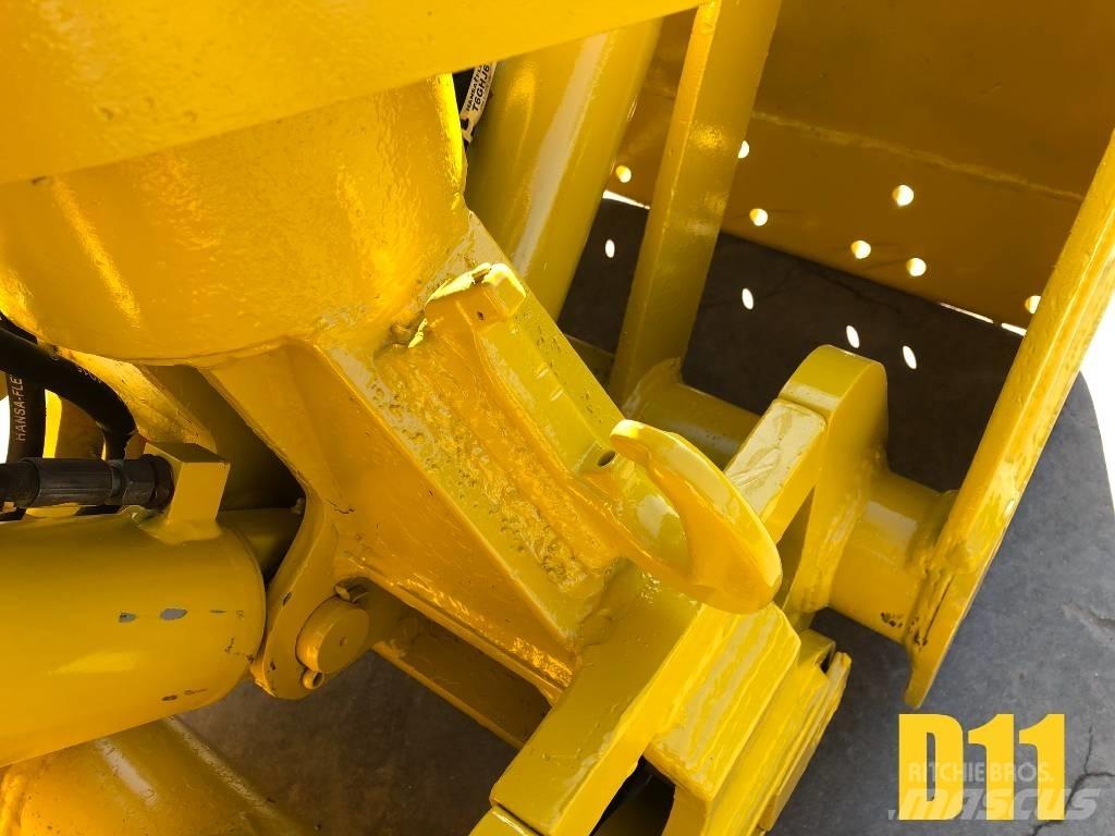  D11 CHWYTAK LIEBHERR 兩爪吊夾
