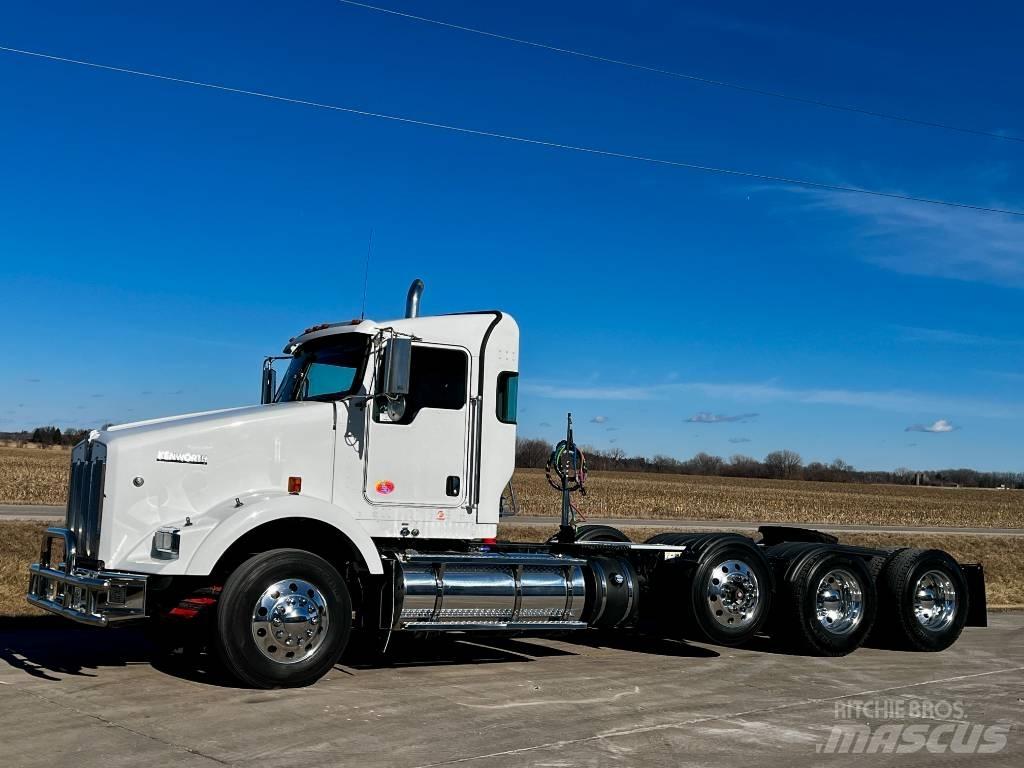 Kenworth T 800 曳引機組件