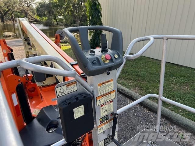 JLG T 350 拖車裝載高空作業平台