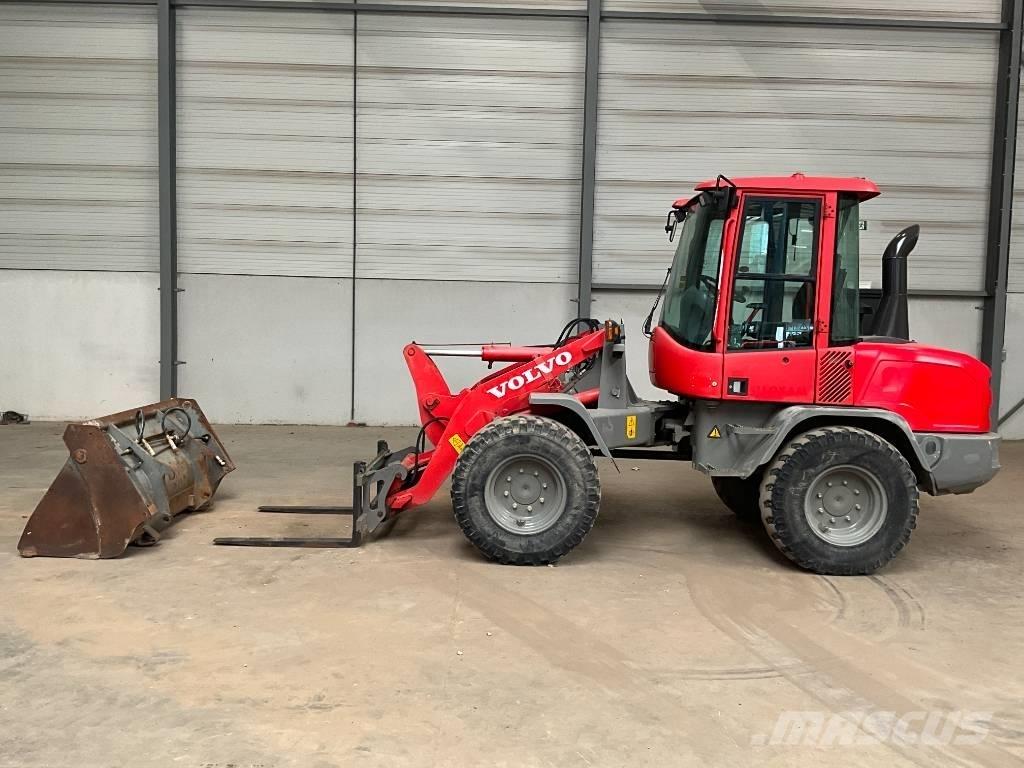 Volvo L 30 G 輪胎式裝載機