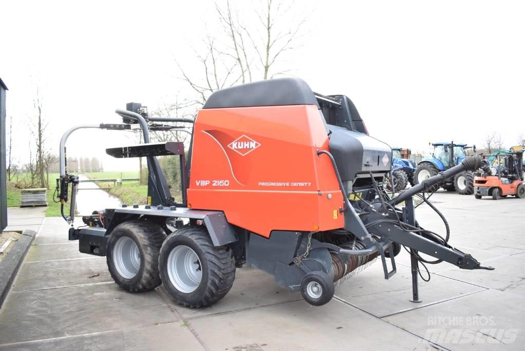 Kuhn VBP 2160 圓型牧草打包機
