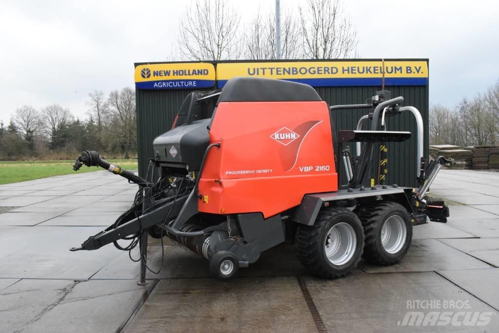Kuhn VBP 2160 圓型牧草打包機