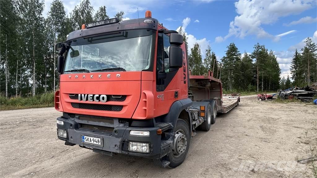 Iveco Trakker 平板式/側卸式卡車