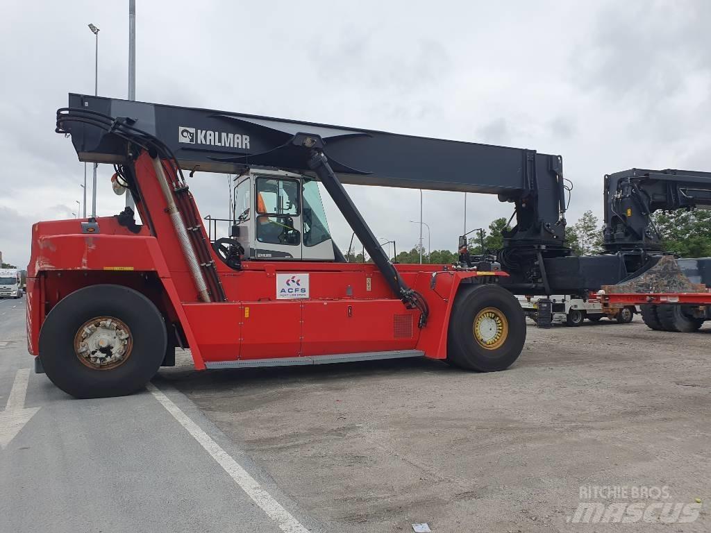 Kalmar DRU450-62S5 前伸型堆積機