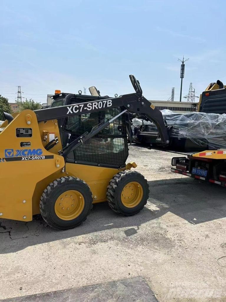 XCMG XC7-SR07B 滑移轉向裝載機