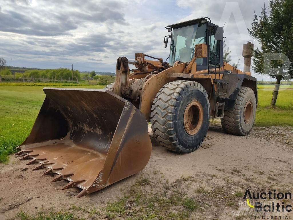 CASE 821 C 輪胎式裝載機