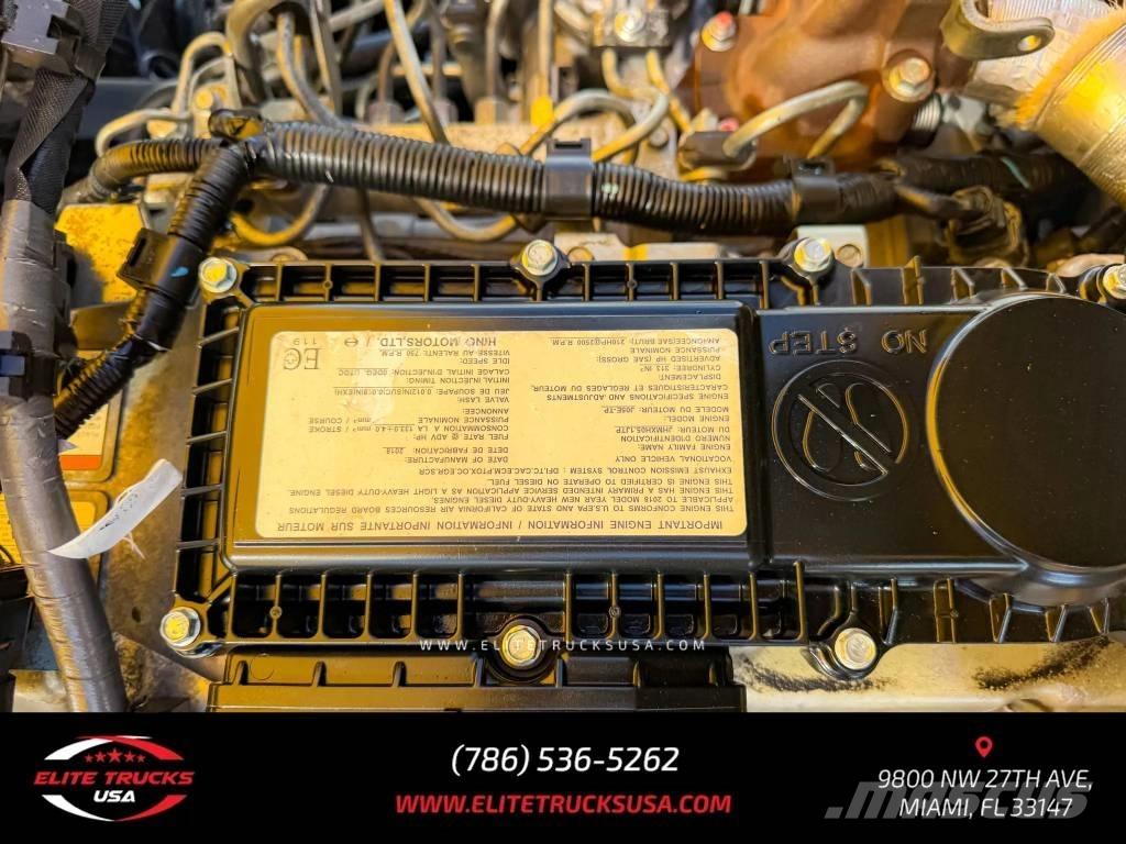 Hino 155 貨箱式卡車