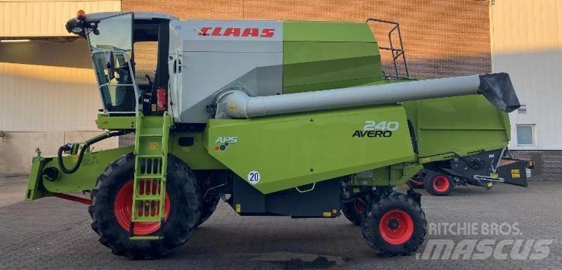 CLAAS AVERO 240 聯合收穫機