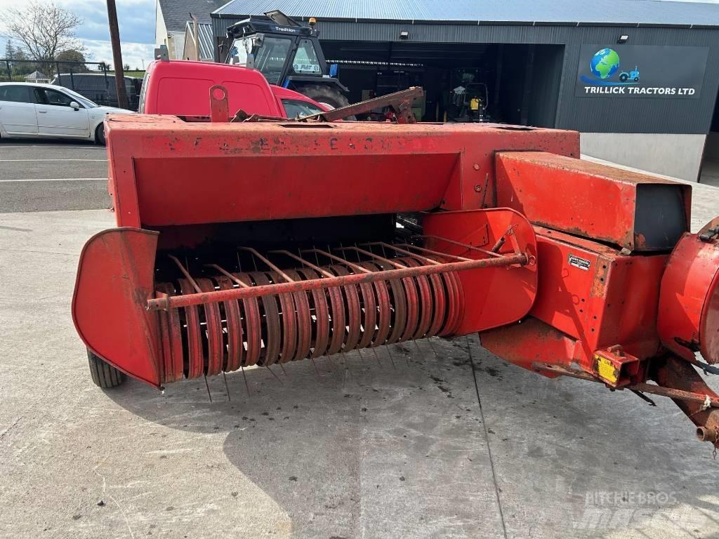 Massey Ferguson 120 方形打捆機