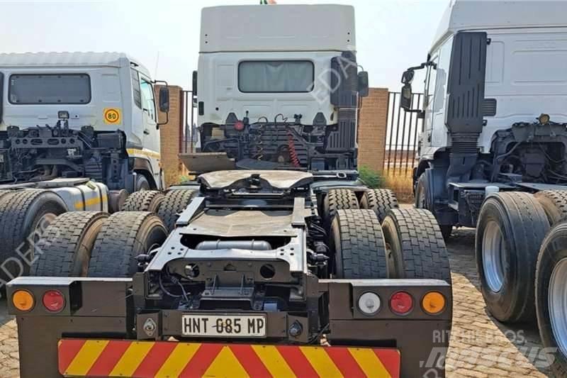 Hino 700 其他貨車