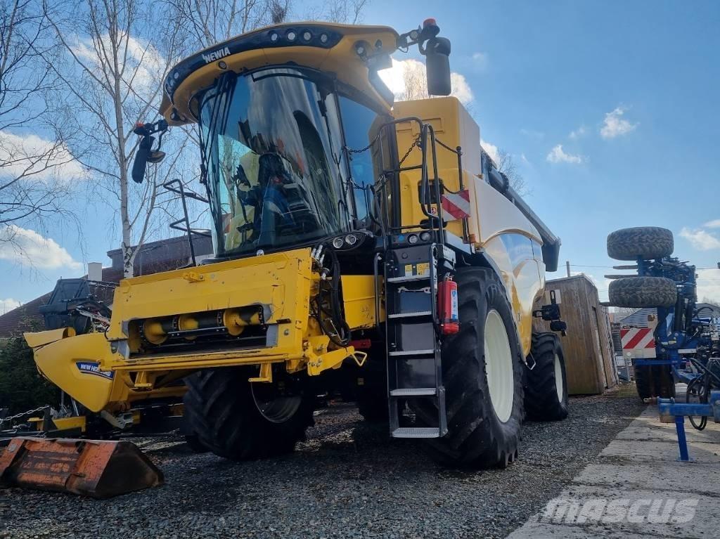 New Holland CX 8.70 聯合收穫機