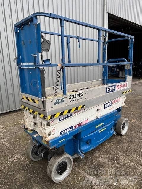 JLG 2030 ES 剪式升降機