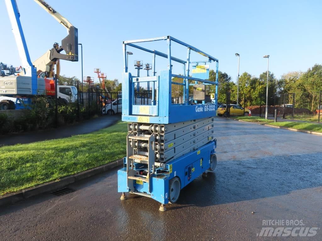 Genie GS 3232 剪式升降機