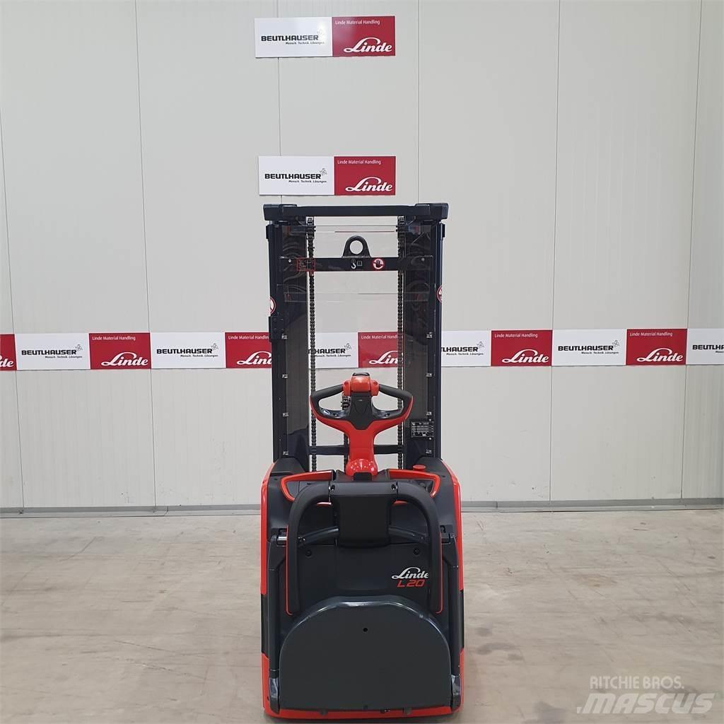 Linde L20APi 行走控制式堆積機