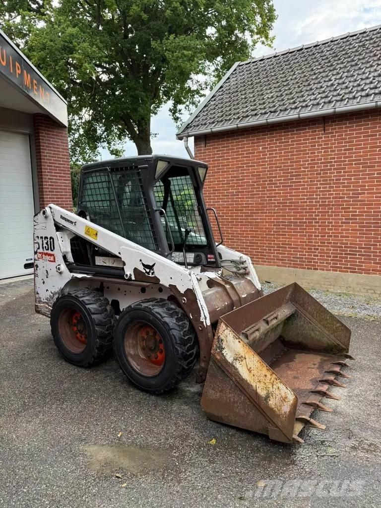 Bobcat S130 滑移轉向裝載機