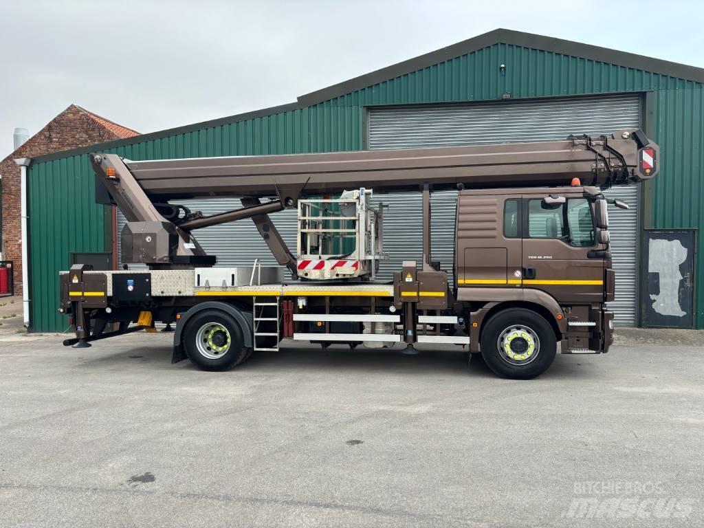 Ruthmann T380 卡車裝載高空作業車