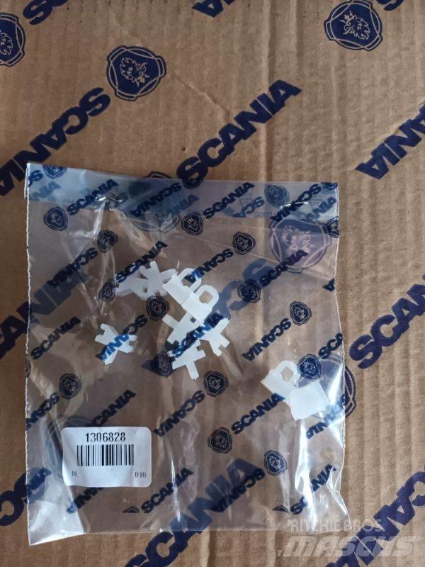 Scania RING 1306828 駕駛室與內部