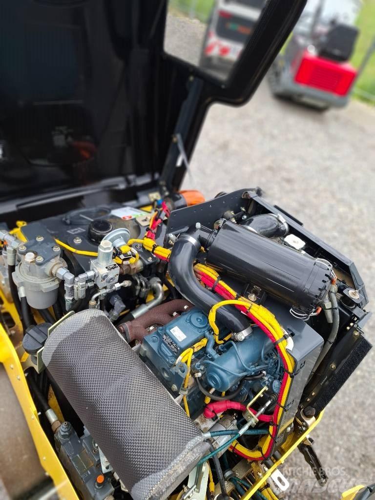 Bomag BW 120 AD-5 雙輪滾壓機
