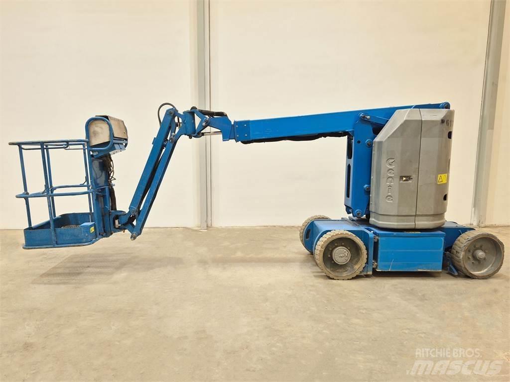 Genie Z30 20NRJ 曲臂高空作業車