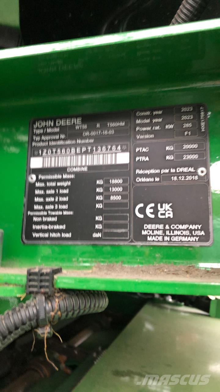 John Deere T560 HM 聯合收穫機