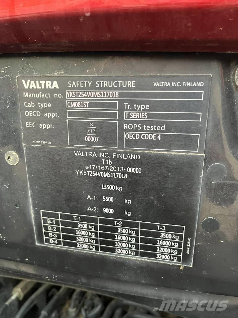 Valtra T 254 V 曳引機