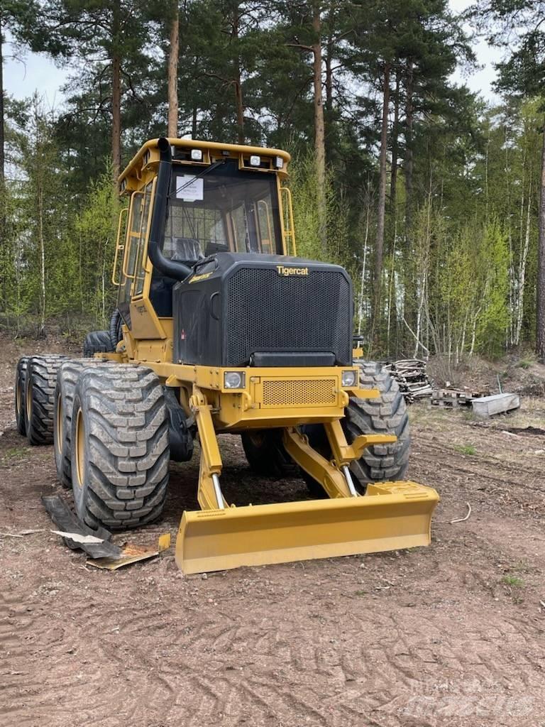 Tigercat 1075C 集運機