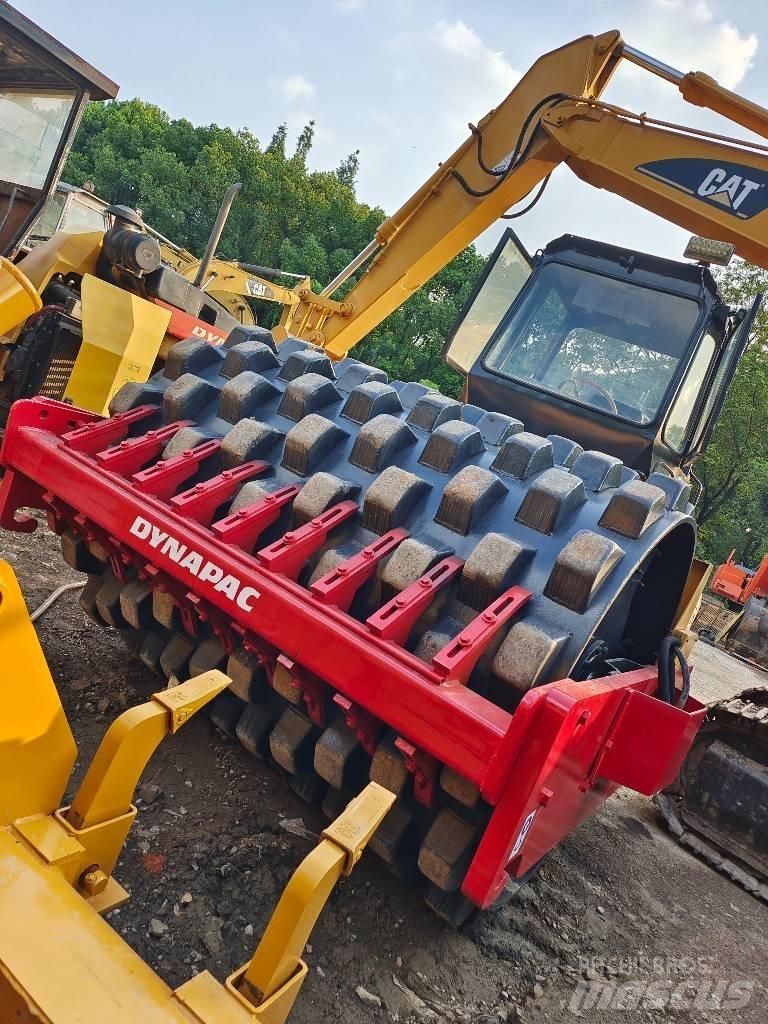 Dynapac CA 301 D 單輪滾壓機