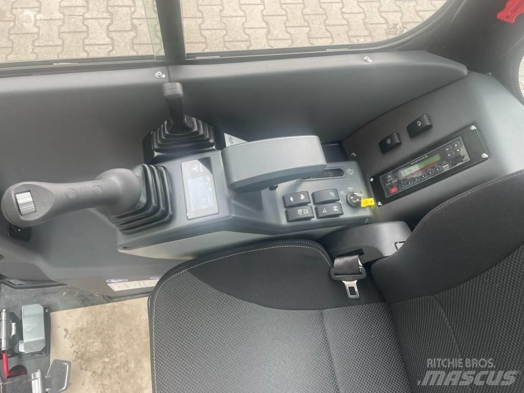 CAT 908 M 輪胎式裝載機