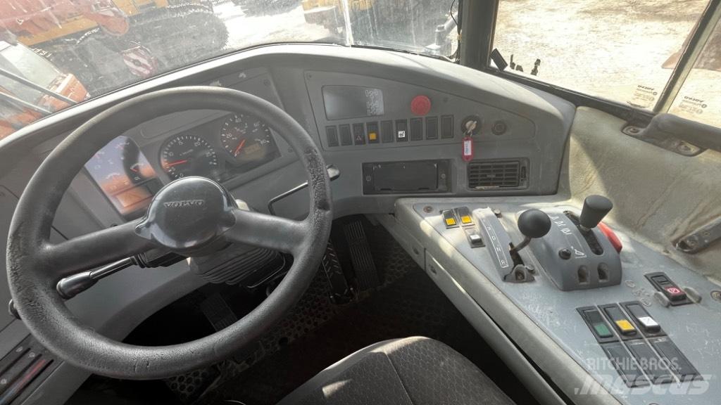 Volvo A40D 鉸接式起吊車