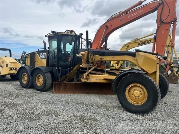 CAT 160M 平土機