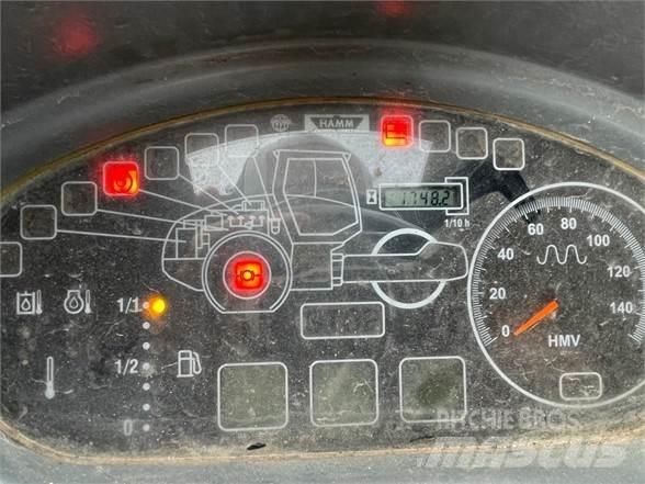 Hamm 3307P 單輪滾壓機