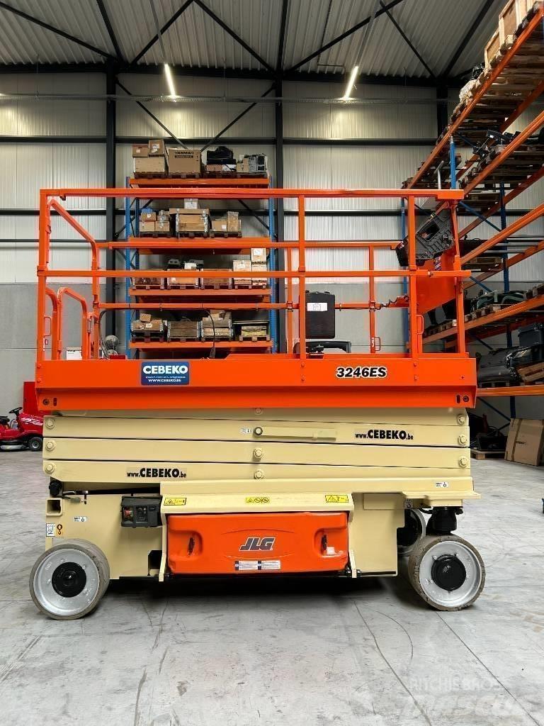 JLG 3246ES 剪式升降機