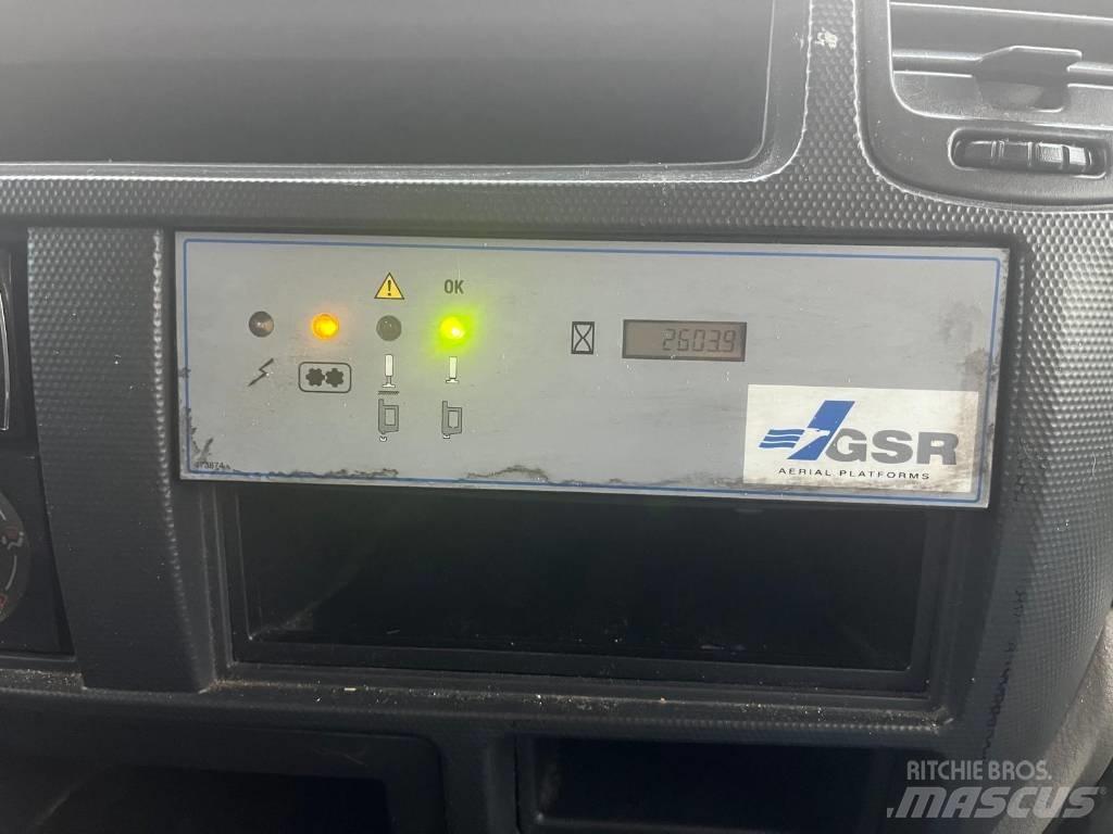 Nissan GSR B200PX 垂直升降工作台