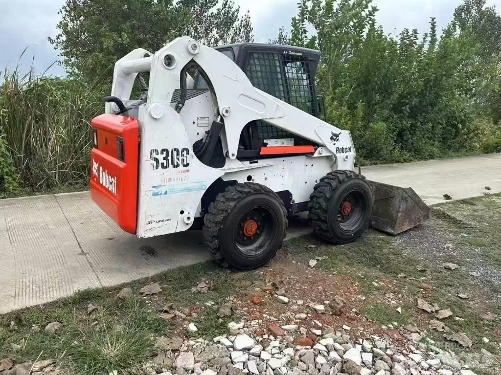 Bobcat S 300 滑移轉向裝載機