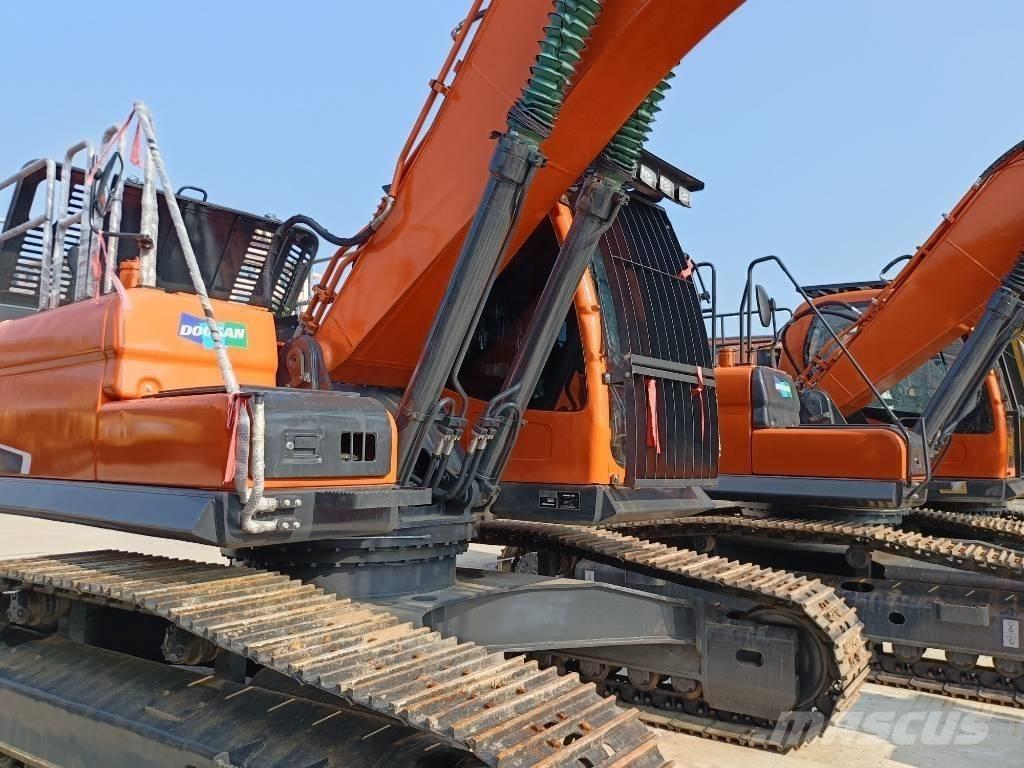 Doosan DX300-9 履帶式 挖土機/掘鑿機/挖掘機