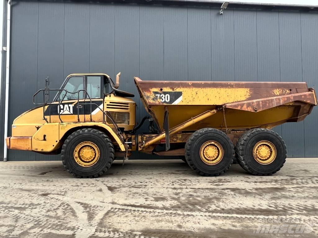 CAT 730 鉸接式起吊車