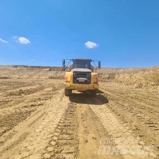 Volvo A 30 E 側卸礦車