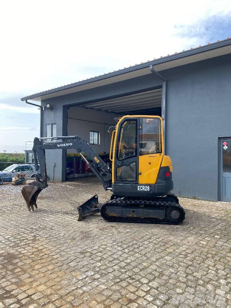 Volvo ECR 28 小型挖土機/掘鑿機<7t(小型挖掘機)