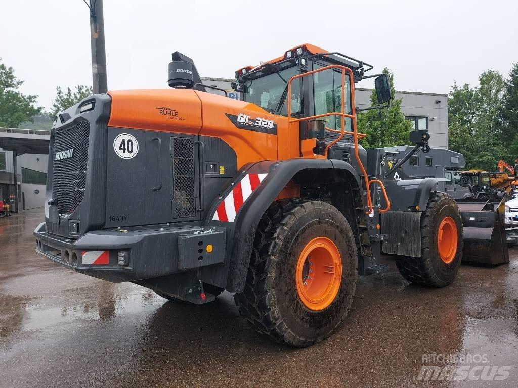 Develon DL 320-7 輪胎式裝載機