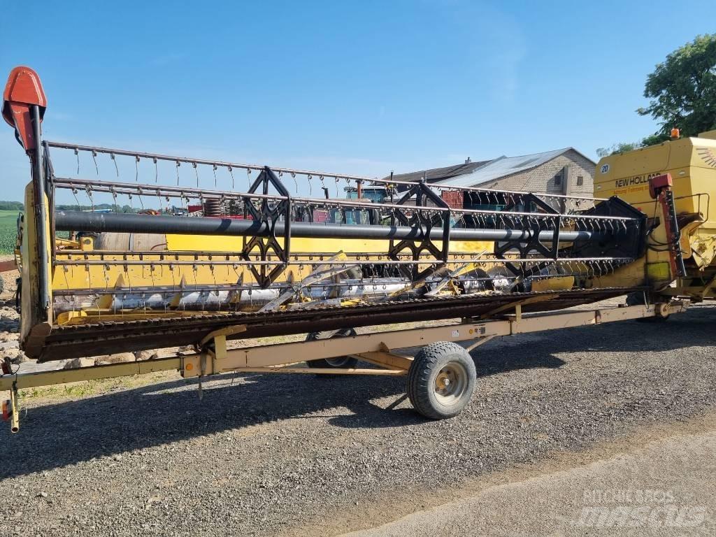 New Holland TX 68 聯合收穫機