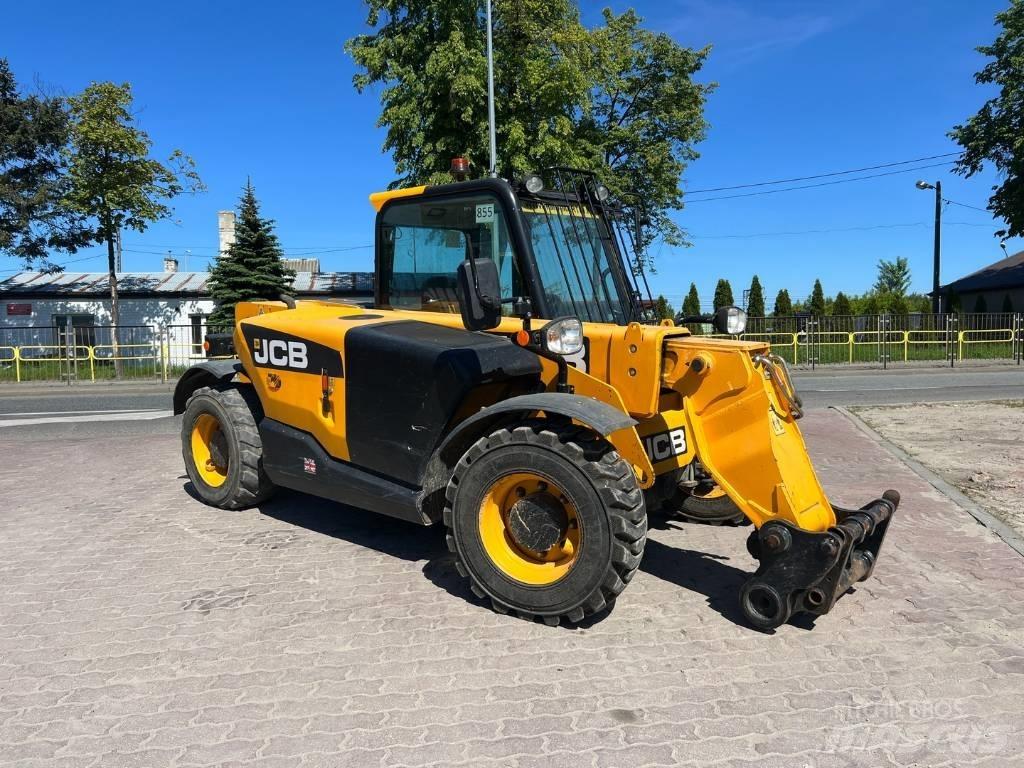 JCB 525-60 Hiviz 伸縮臂操作車