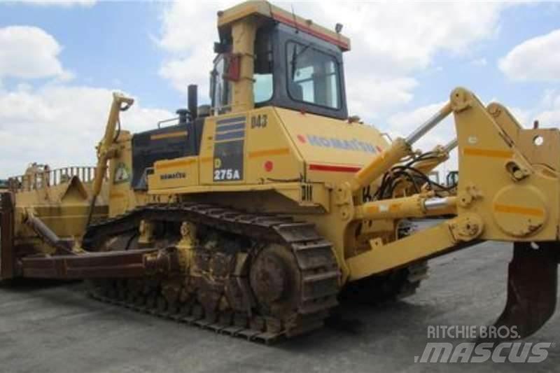 Komatsu D275A-5 履帶推土機