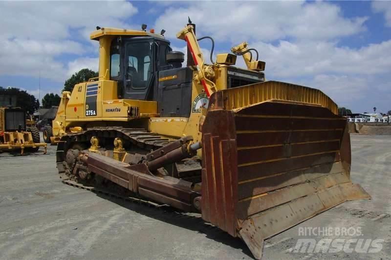 Komatsu D275A-5 履帶推土機