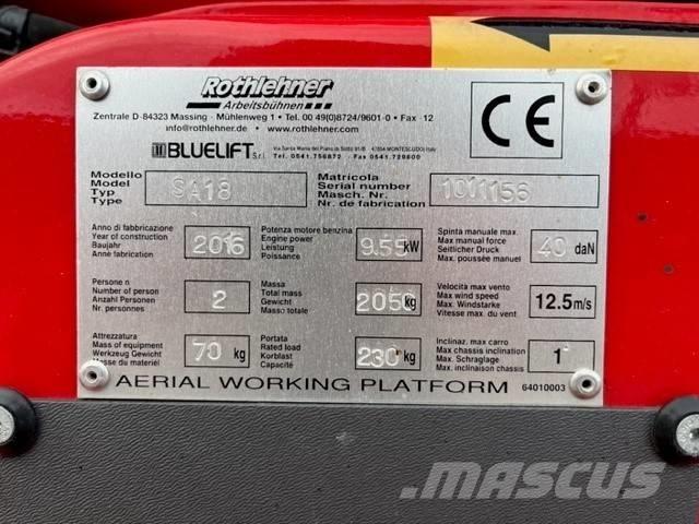 Bluelift SA 18 緊湊型自走式伸縮臂式升降機