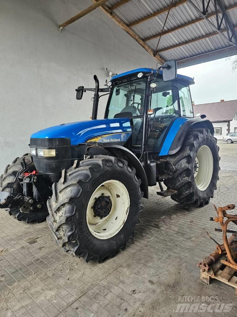 New Holland TM 140 曳引機